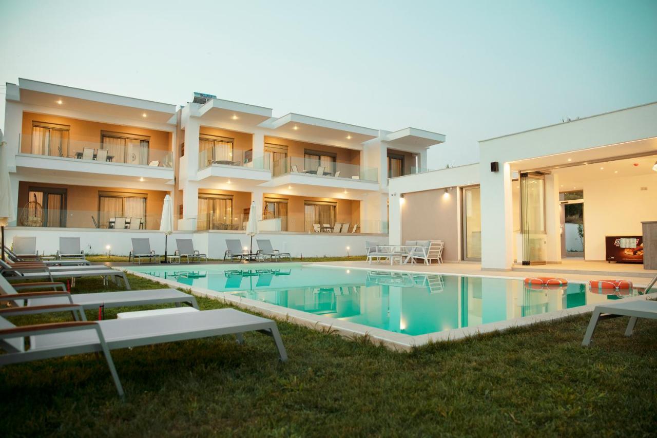 Aparthotel Le Grand Reve Gerakini Esterno foto