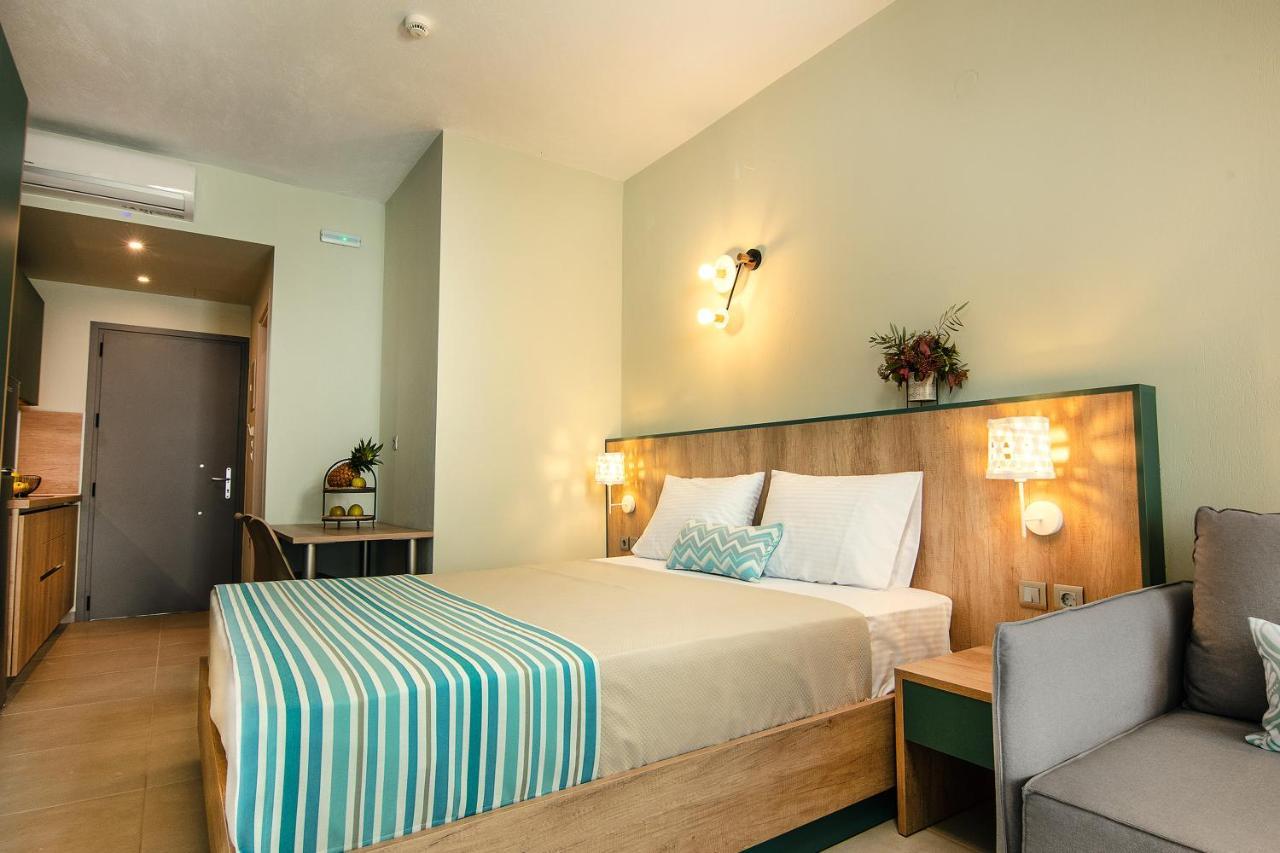 Aparthotel Le Grand Reve Gerakini Esterno foto